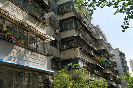 明湖中学附近杭州花园中等装修送储藏室可分期